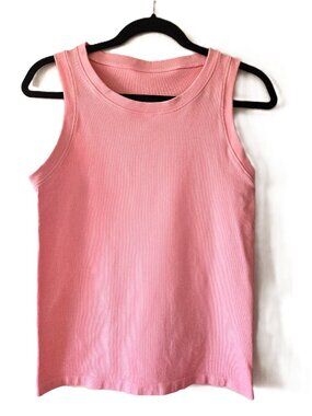 OQQ Sleeveless Fitted Tank Top  NWOT